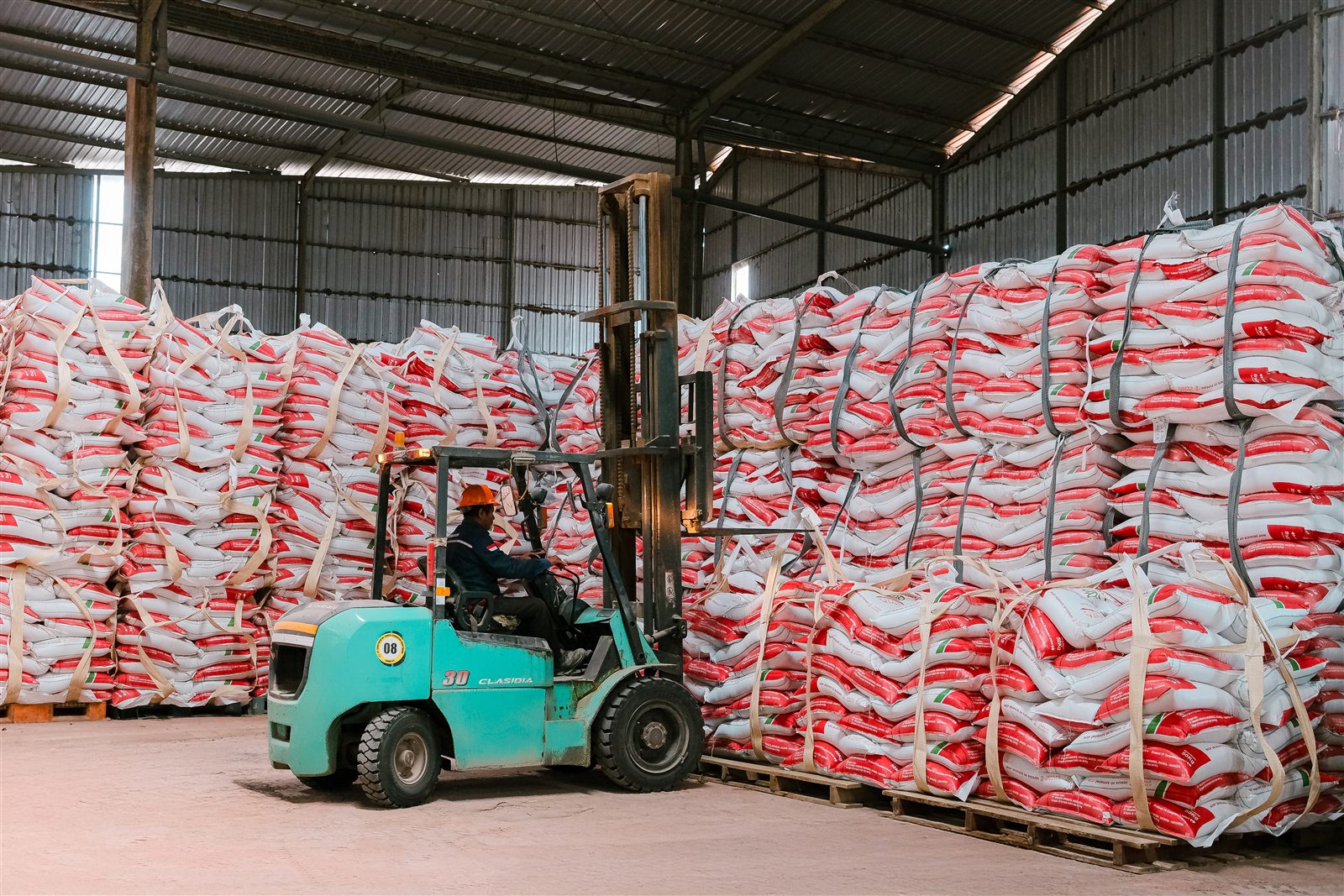 Fasilitas alat berat Continental Group